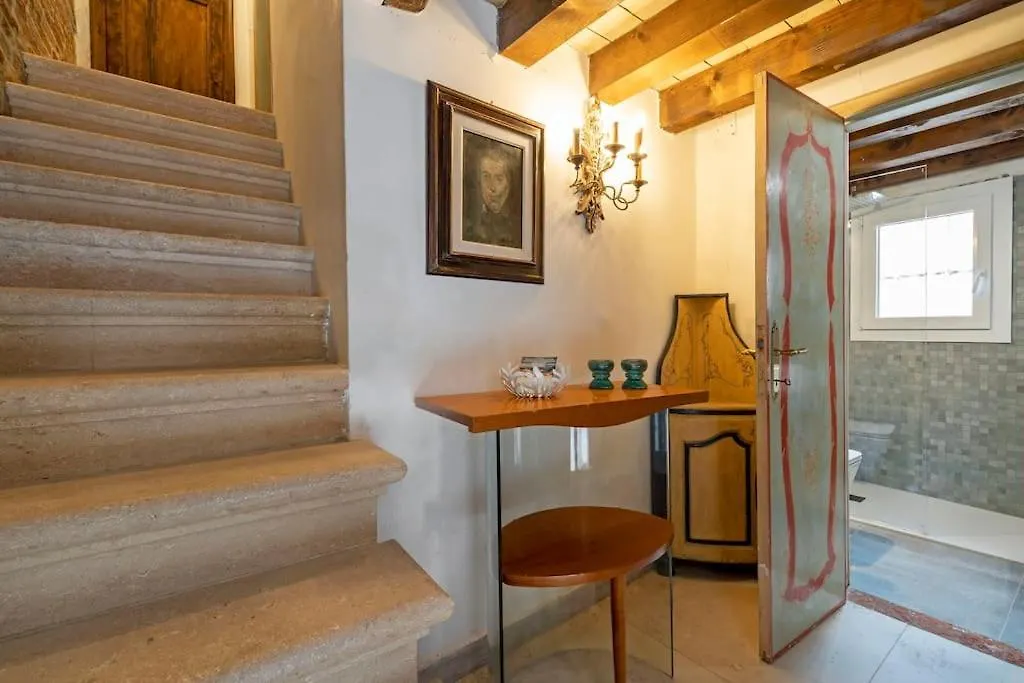 Apartment Ca Dei Zoti3 With Luggage Room Venice Italy