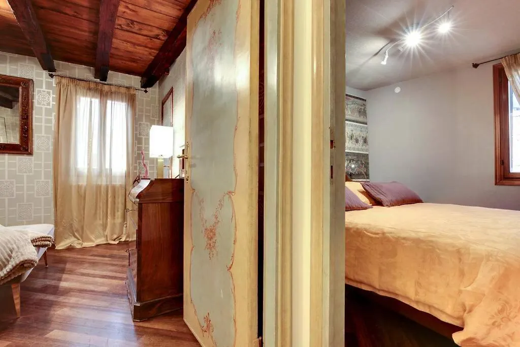 Ca Dei Zoti3 With Luggage Room Venice Italy